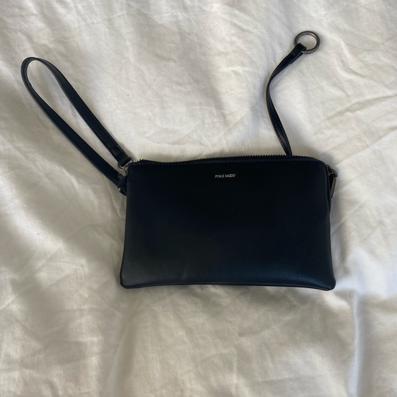 Pixie Mood Vanessa Wristlet, NWOT,Black, Vegan Recycled Leather - Picture 10 of 10